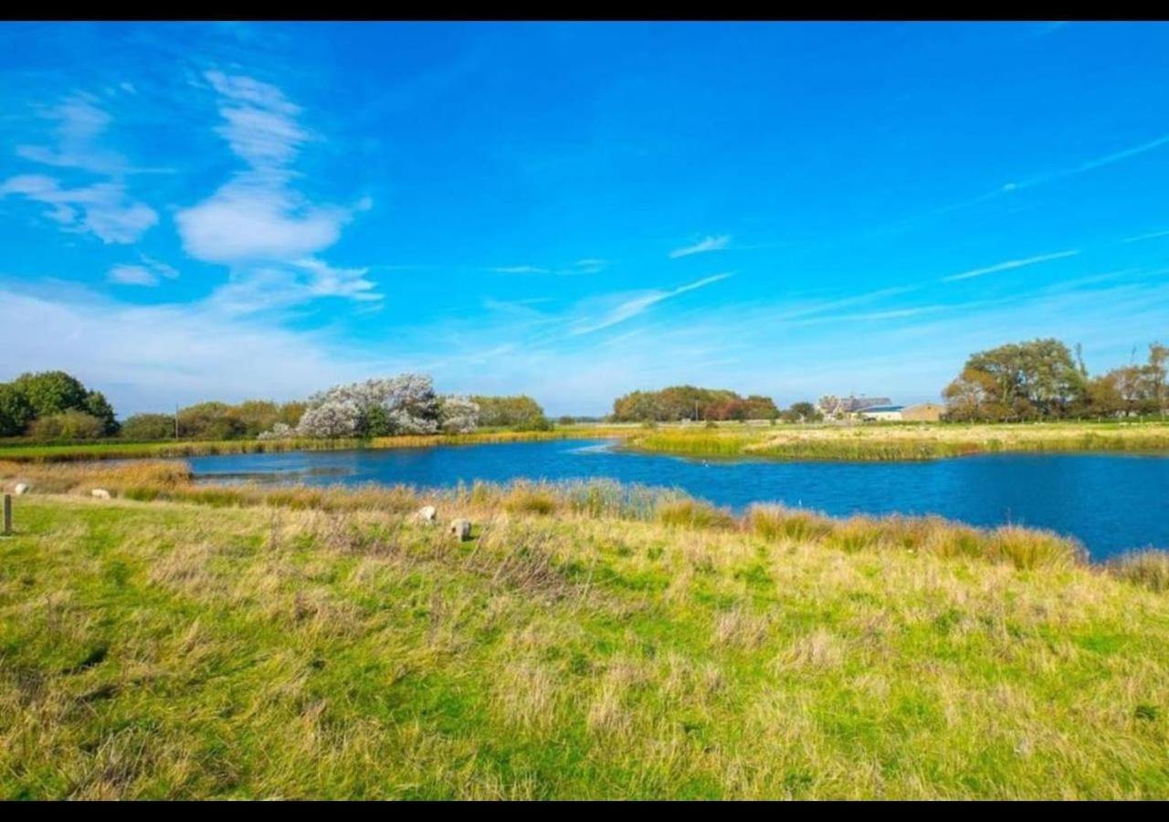 Mp768 - Camber Sands Holiday Park - Huge Lodge - Small Dog Friendly - Sleeps 8 Екстериор снимка