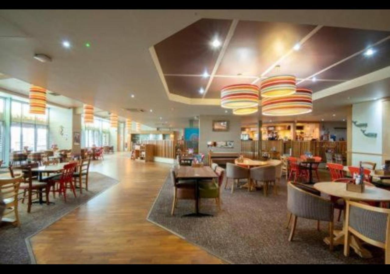 Mp768 - Camber Sands Holiday Park - Huge Lodge - Small Dog Friendly - Sleeps 8 Екстериор снимка